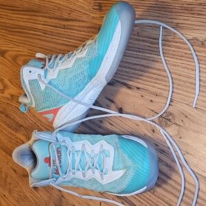 Moolah Neovolt V2 Aquaand White Women's Athletic Sneakers Light Weight F14